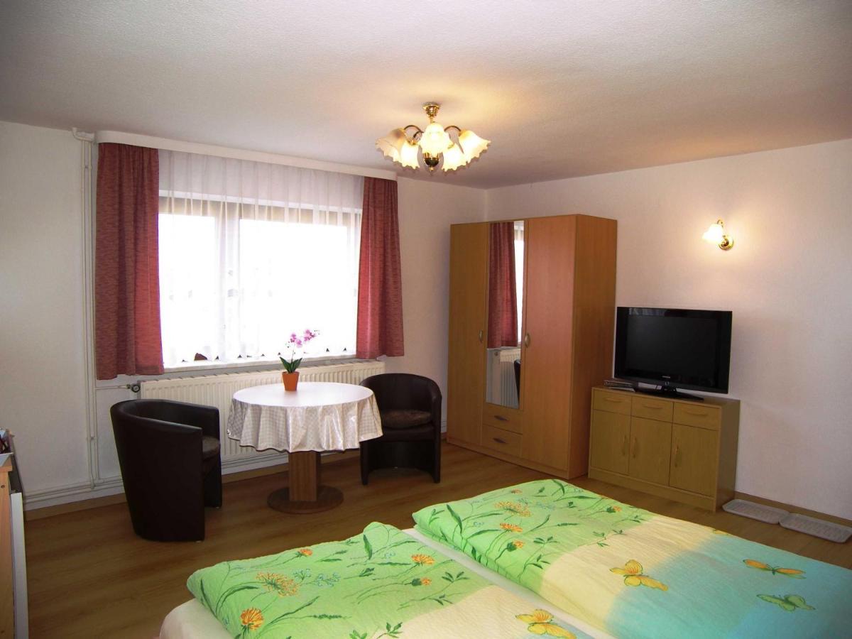 Ferienhaus Alice 10 Gehminuten Vom Strand Entfernt Heringsdorf (Usedom) Exterior foto